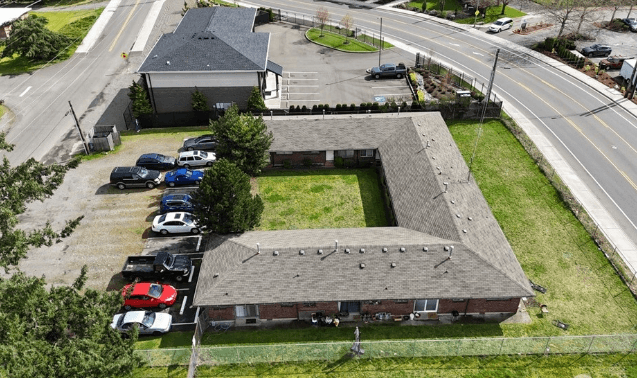 Single-Story, U-shaped 8-unit Apartment Courtyard Complex — photo 3
