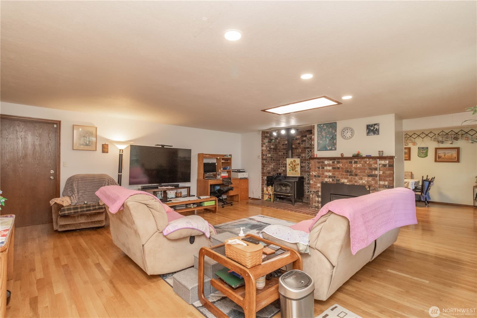 MLS# 2551170 - Single Residential Home, 6BD, 2.75Bath in Bothell — photo 5