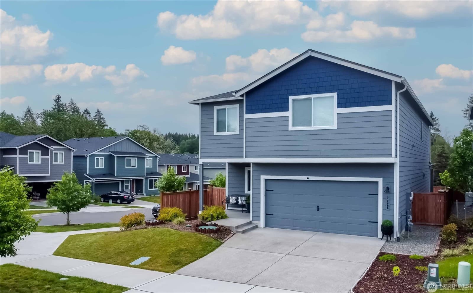 MLS# 2241742 - 4BD, 2.5BTH Residential Single Home