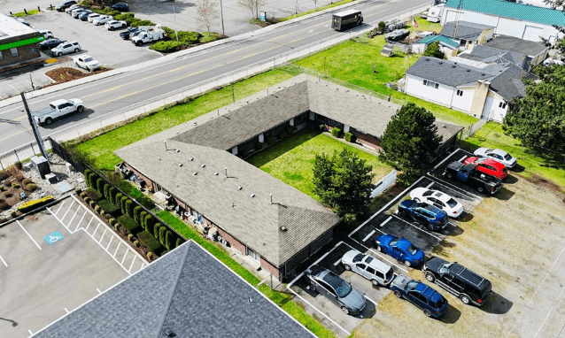 CBA# 44583538 - Single-Story, U-shaped 8-unit Apartment Courtyard Complex